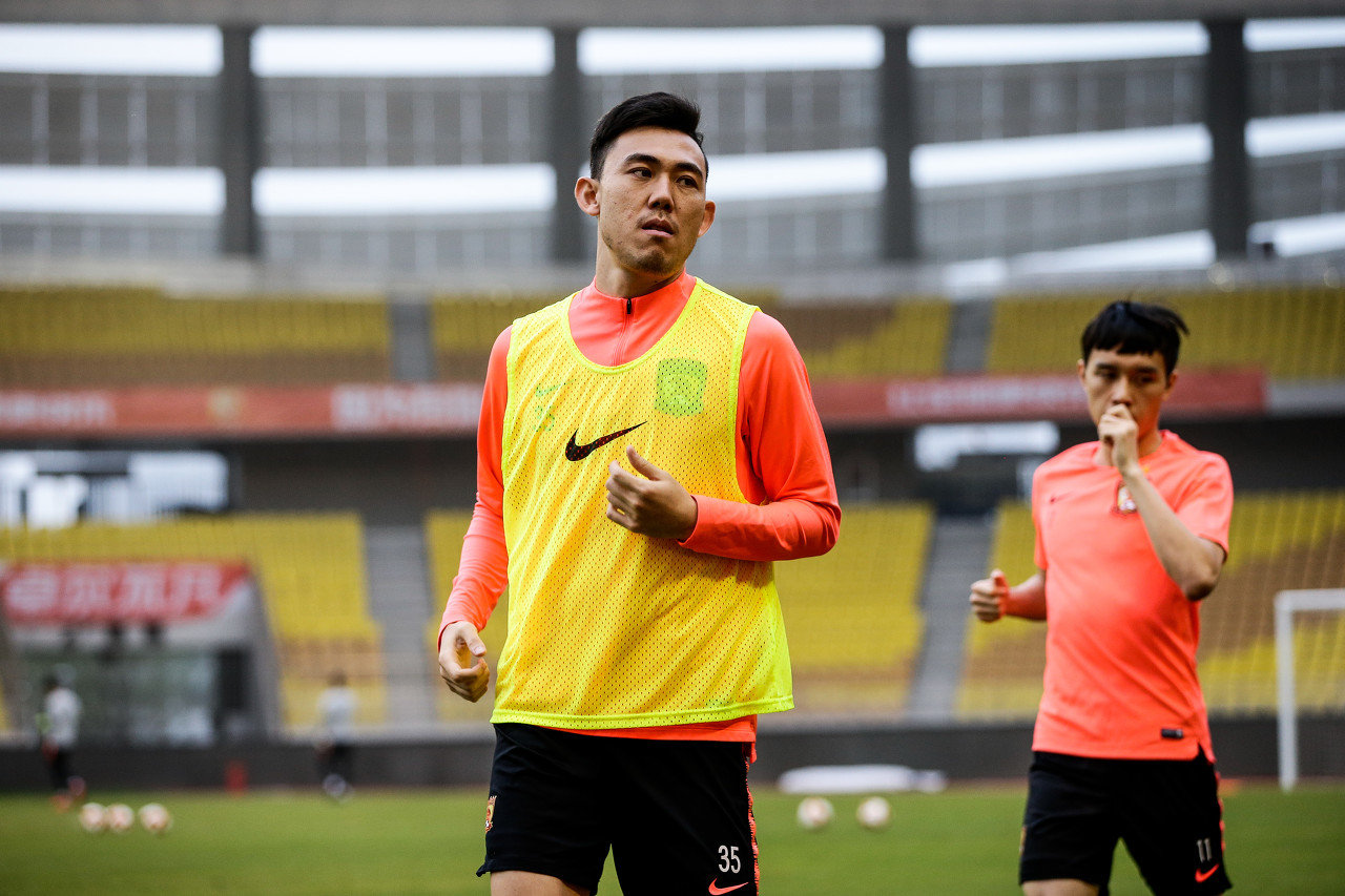 德轉顯示36歲前國腳李學(xué)鵬復出加盟中乙球隊溫州FC